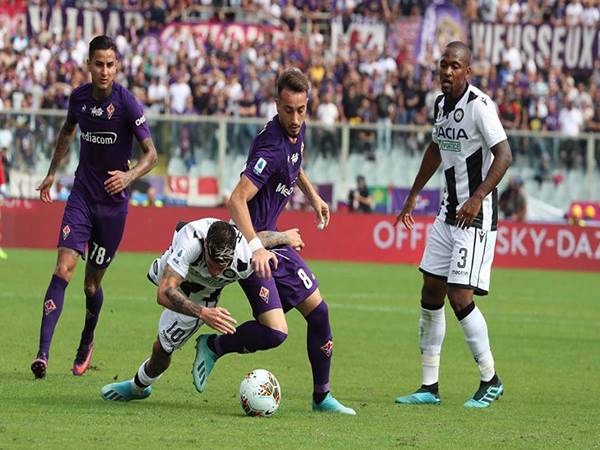 Soi kèo bóng đá giữa Fiorentina vs Udinese, 2h45 ngày 7/1