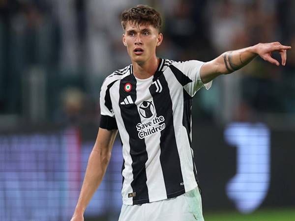 Bóng đá Anh 12/5: Nicolo Savona lọt tầm ngắm Man City